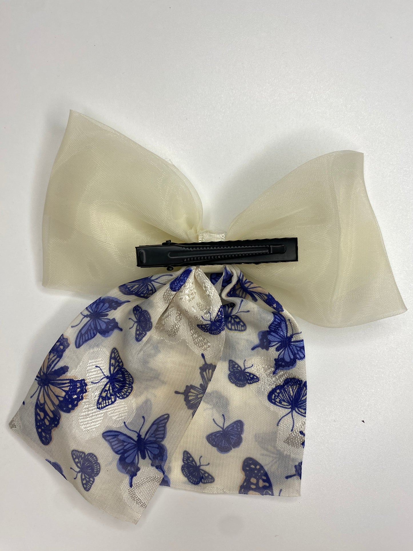 Elegant Butterfly Bow Hair Clip – Chic & Stylish Hair Accessory for Women & Girls
