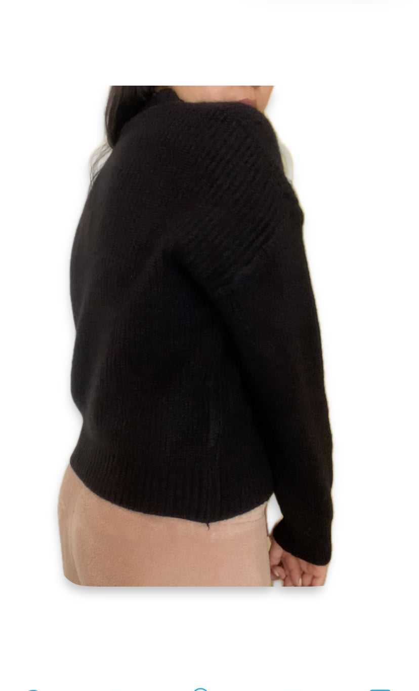 Knitted Sweater One Button - (Black)