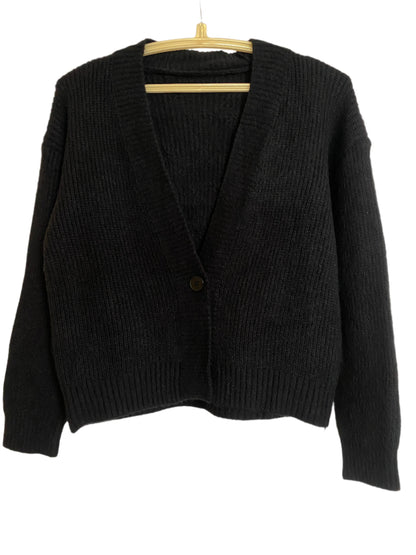 Knitted Sweater One Button - (Black)