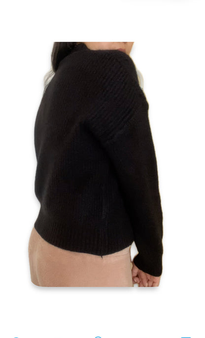 Knitted Sweater One Button - (Black)