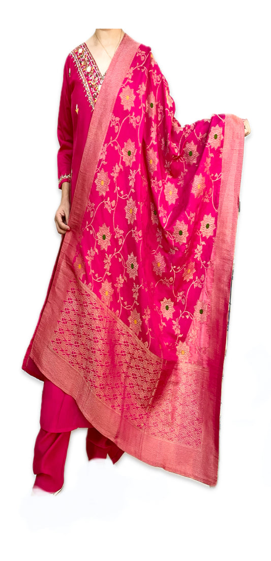 Magenta Pink Hand-Embroidered Kurta Set with Zari Dupatta