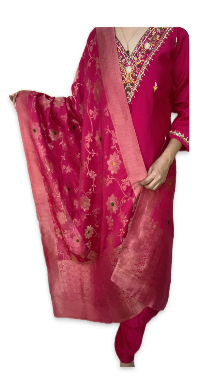 Magenta Pink Hand-Embroidered Kurta Set with Zari Dupatta