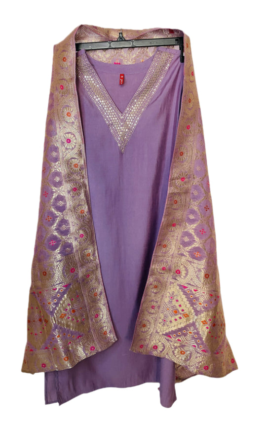 Lilac Mirror Work Kurta Set with Banarasi Dupatta – Elegant Ethnic Wear for Women